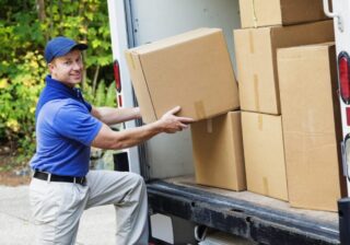 تجهيز الاثاث للنقل لمسافات طويلة داخل السعودية